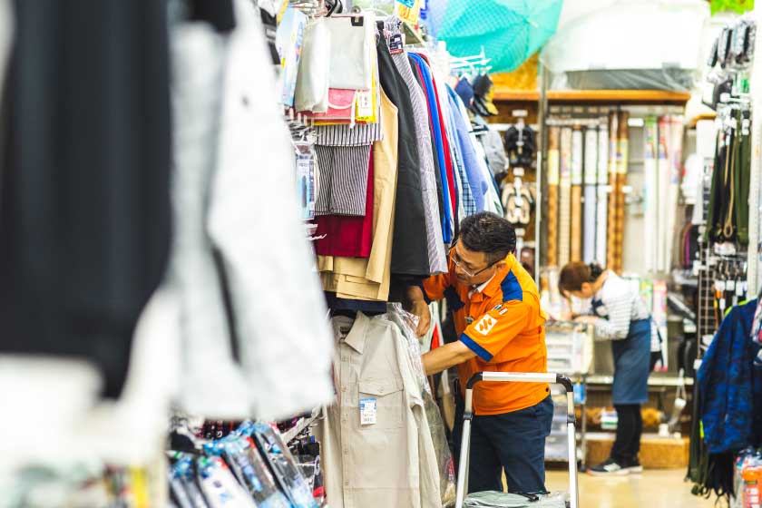 売り場づくりと在庫管理のイメージ